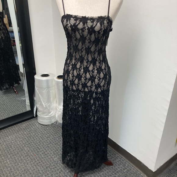 Maison Essentiele Black Floral Lace Maxi Dress NWT - Picture 5 of 7